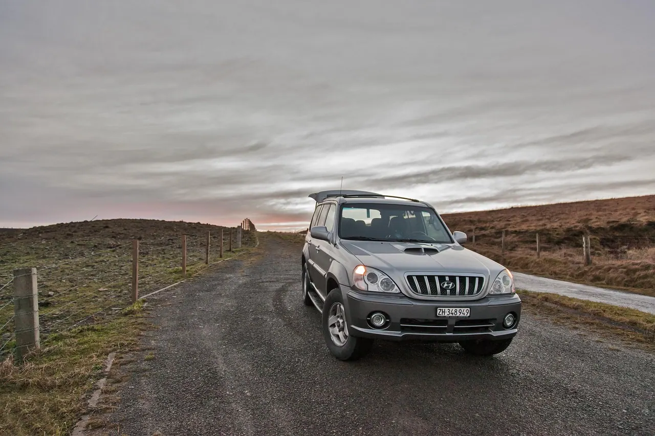 car, auto, 4wd, drive, automobile, vehicle, automotive, road, street, countryside, rural, car wallpapers, road trip, hyundai terracan, terracan, hyundai, scotland, orkney islands. What to pack to avoid the usual slow travel mistakes