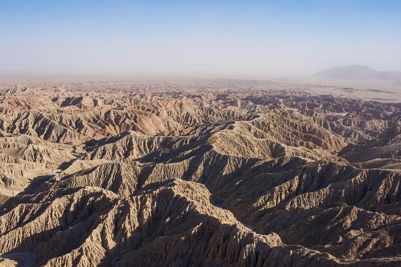mountains, canyon, desert, arid, california, dry, road, travel, nature, rock, minerals, sandstone, geology, badlands, erosion, scenic, sand, horizon, cliff, scenery, landscape, canyon, canyon, desert, desert, california, california, minerals, minerals, minerals, minerals, minerals, geology, geology, geology, badlands, badlands, badlands, badlands, cliff. Where to stay near the best scenic drives: the parts worth your time